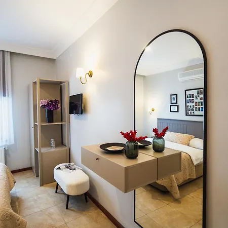 Leila Cunda Hotel *