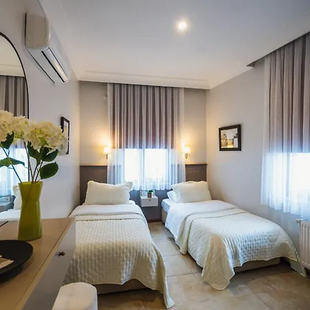 Hotel Leila Cunda *