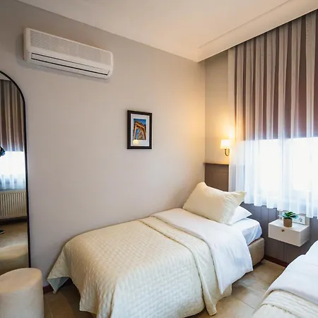 Leila Cunda Hotel